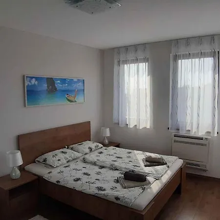 In 36663 Balatonalmadi