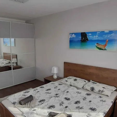 In 36663 Apartment